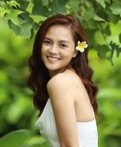 MMLive Can canh nhan sac hoan hao bat chap cua My soi Thu Quynh 1 329x400 1