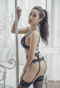 MMlive chia se bo anh khoa than cua hot girl viet 6 275x400 1