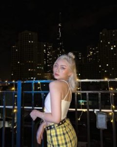 MMlive hot girl rap viet kellie 5 320x400 1