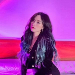 MMlive hot titoker dao le phuong hoa 2 400x400 1