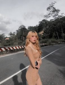 MMlive ve dep hut hon cua nguyen hoang khanh vy 6 307x400 1