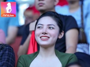 Tiep vien Phan Que Chi bi don di tour goi