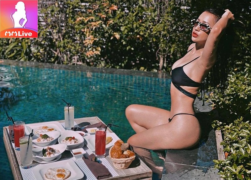 hot girl DJ Tít